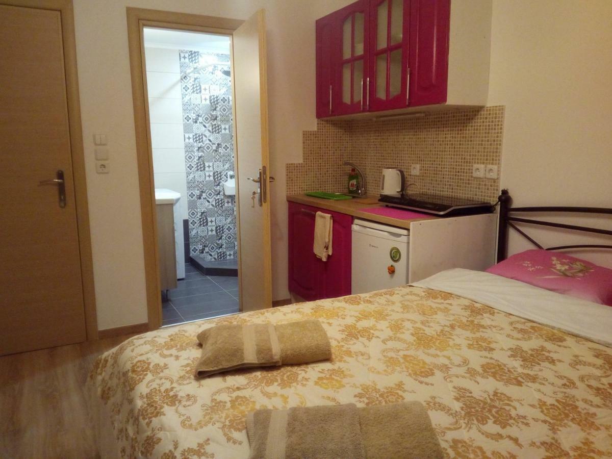 Comfortable Inexpensive Apartmets Near Metro Athene Buitenkant foto